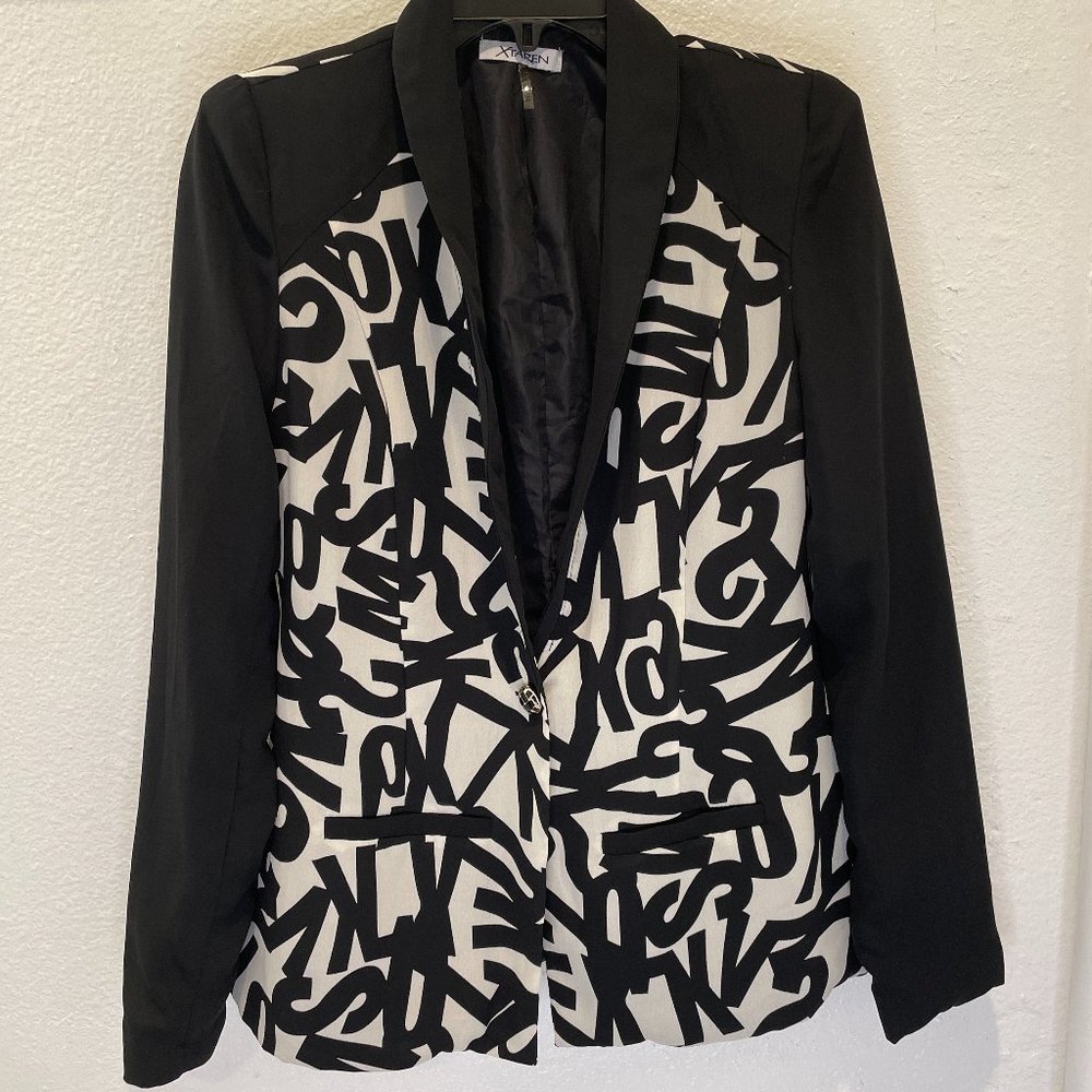 Woman's Blazer "Xtaren" Black and White Size M
